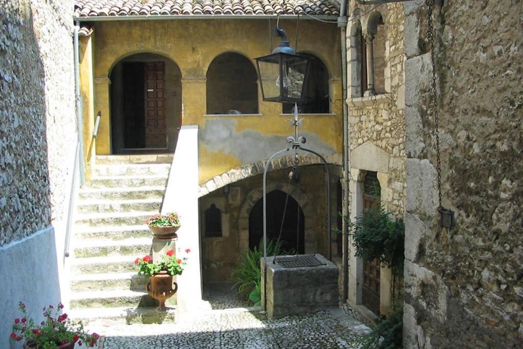 Domus - Casa Vacanza B&B Veroli 외부 사진